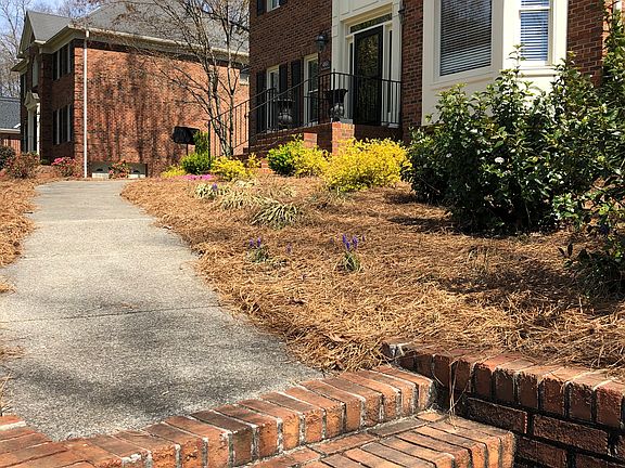 Front walkway 