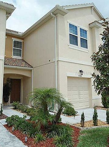 Front of home with garage