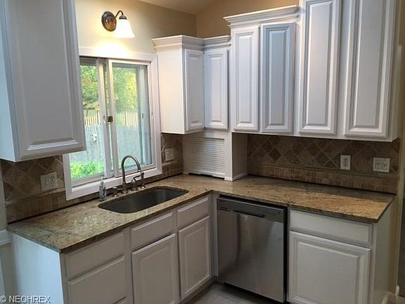 4th image of 4461 Carsten Ln