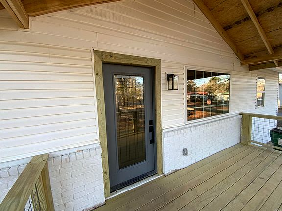 3rd image of 211 McKee St