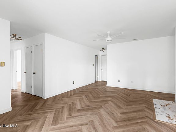 2nd image of 19 S Onsville Place
