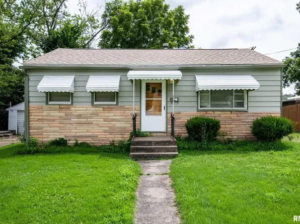 511 N Davis St, Carbondale, IL 62901