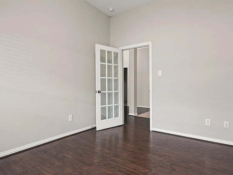 7611 Waterlilly Ln — Photo 10