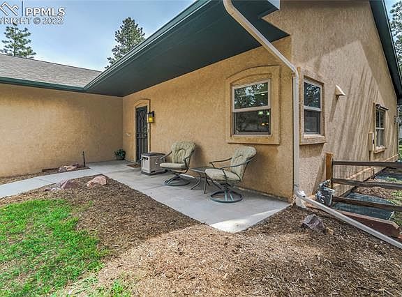 3rd image of 1203 Ptarmigan Dr