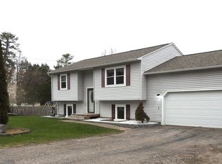 35 Ritchie Ave, Milton, VT 05468