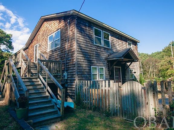 3rd image of 140 Parker St Lot 9-11-12
