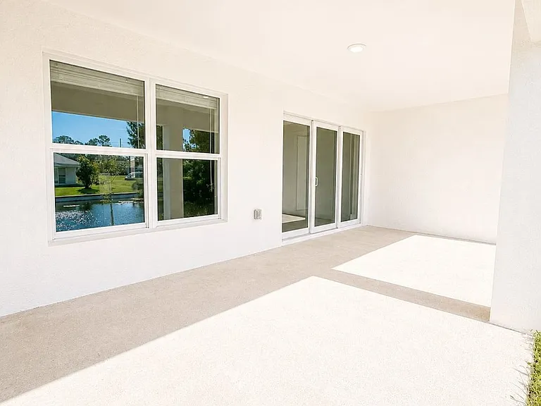 3464 NE 9th Pl — Photo 23