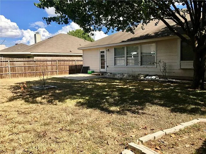 1010 Gulf Way — Photo 16