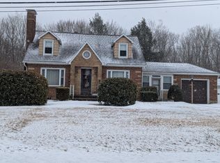 697 Pike Rd, Johnstown, PA 15909