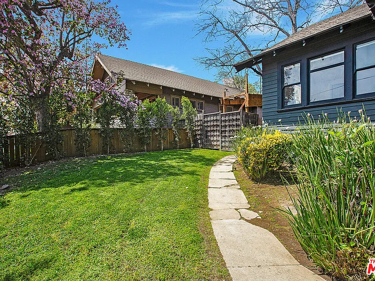 1421 N Alvarado St — Photo 26