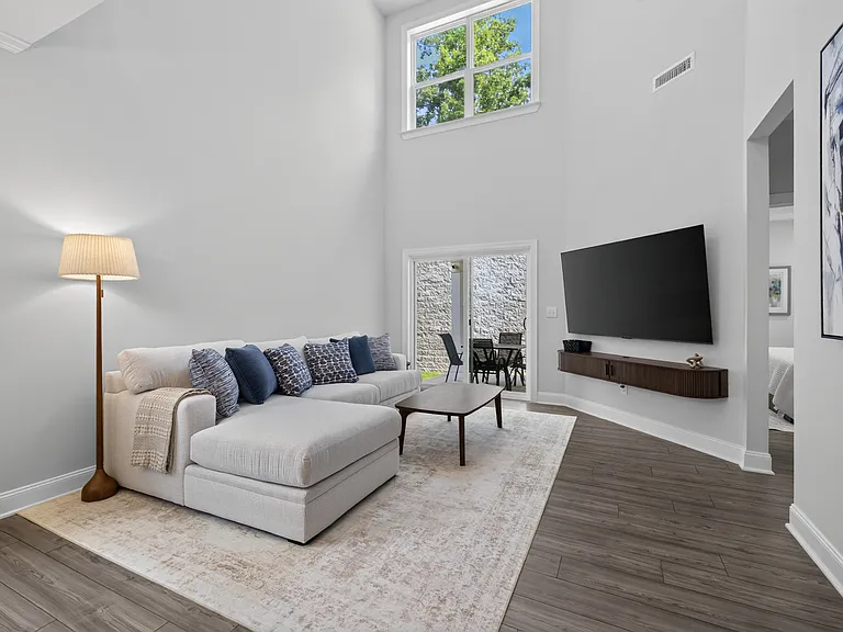 333 Marbella Grove Ct — Photo 5