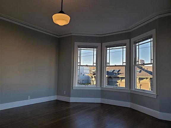 4th image of 1401 Grove St #12