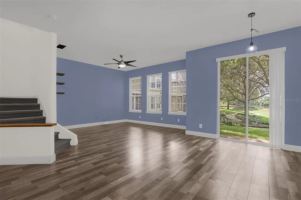 3 bed, 2.5 bath, 1595 sqft, $2,300 — Photo 4