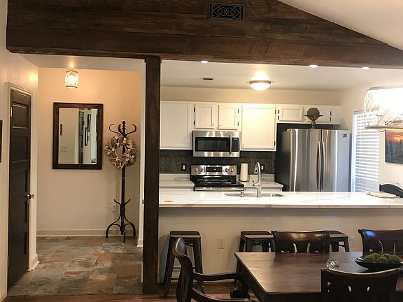 4th image of 645 N Beau Chene Dr APT 9