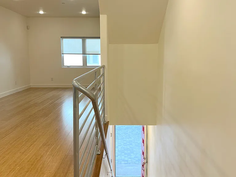 Entry Staircase