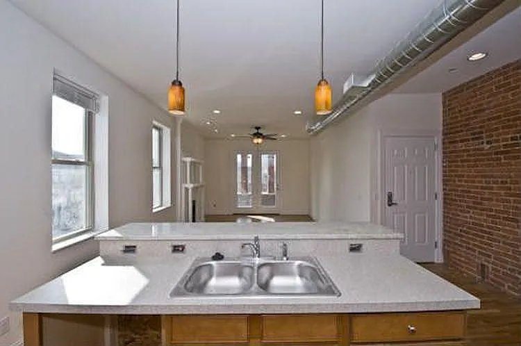 3026 Price Ave — Photo 4