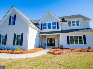 102 S Red Oak Ln, Carrollton, GA 30116