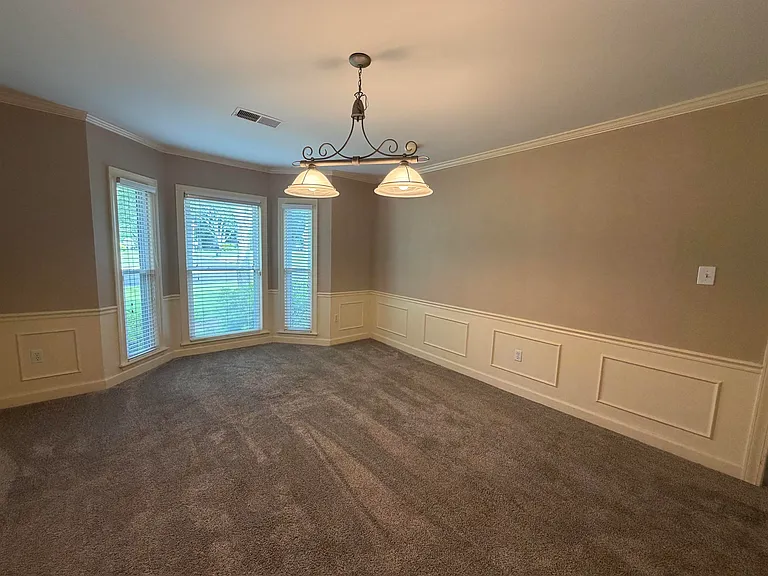 956 Rolling Oaks Ln — Photo 5