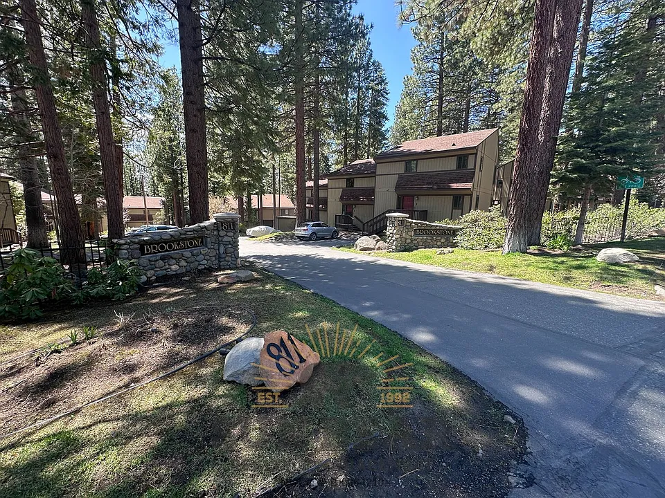 811 Southwood Blvd #2