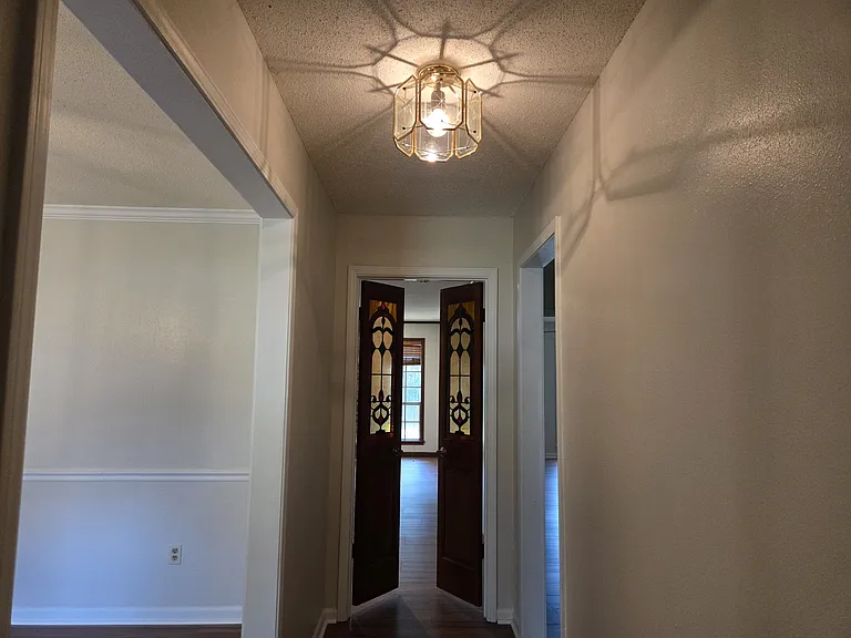 5609 Fieldcrest Ave — Photo 3