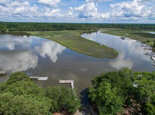 1806 Dolphin Row Dr, Beaufort, SC 29906