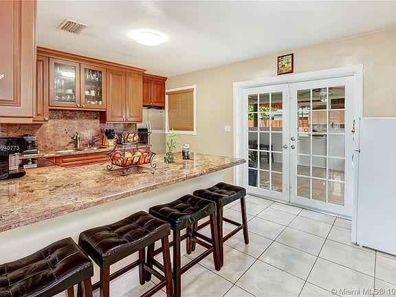5th image of 60-62 NW 74th Ave