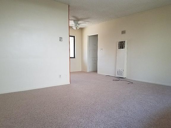 3rd image of 1338 N Columbus Ave APT F