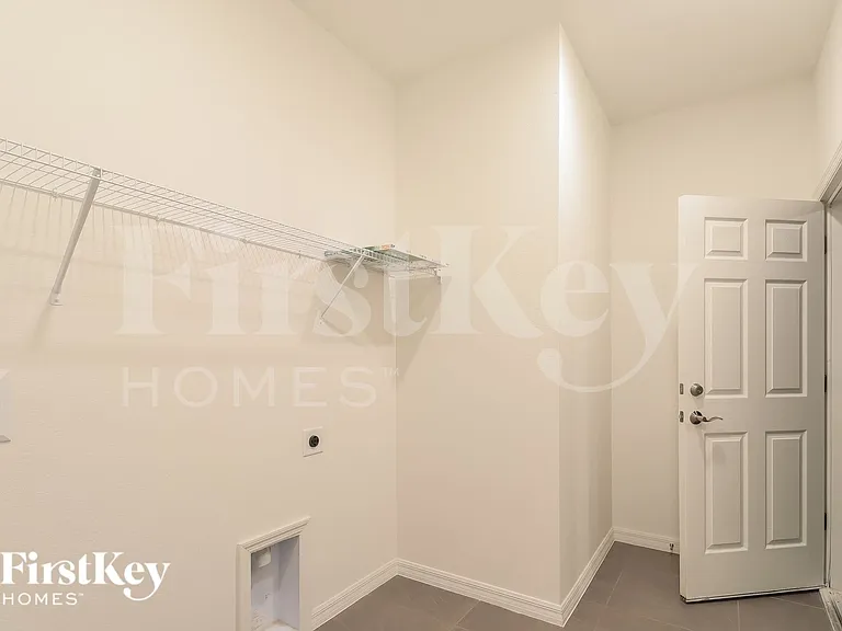 117 Windsor Reserve Dr — Photo 12