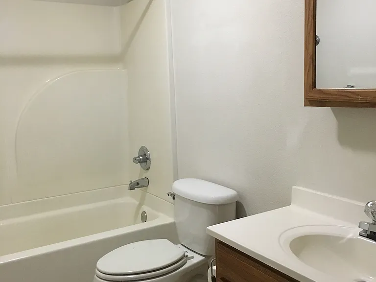 2336 A St #7 — Photo 6