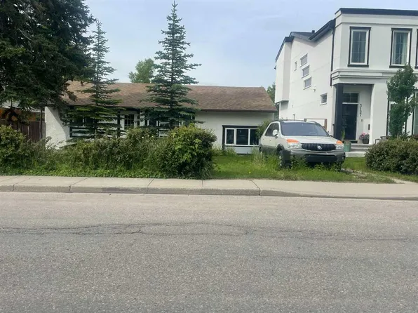 5123 N 19th Ave NW, Calgary, AB T3B 0T1