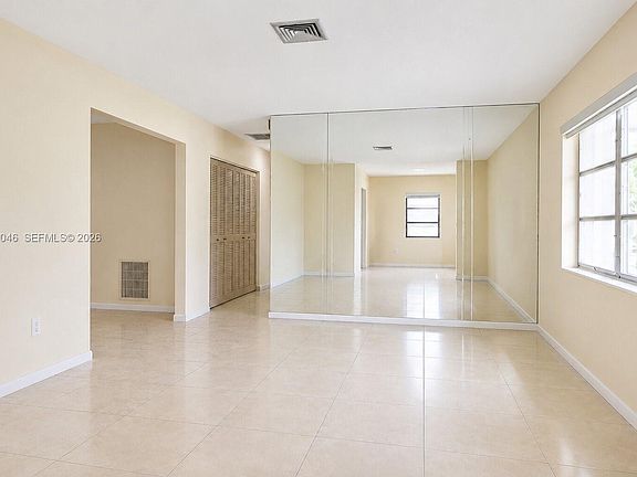 4th image of 5221 SW 127th Pl