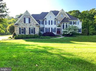 909 Hayfields Rd, Cockeysville, MD 21030