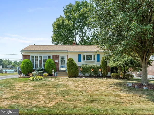 1011 Evergreen Ave, Folsom, PA 19033