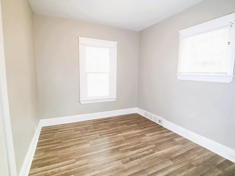 10514 Mount Auburn Ave #2 — Photo 5