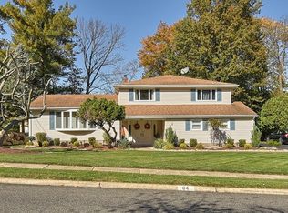 84 Mandon Dr, Wayne, NJ 07470