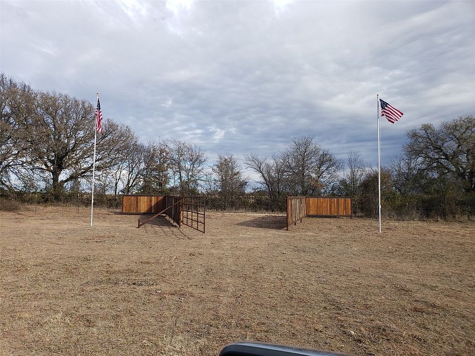 1st image of 250 County Road 473