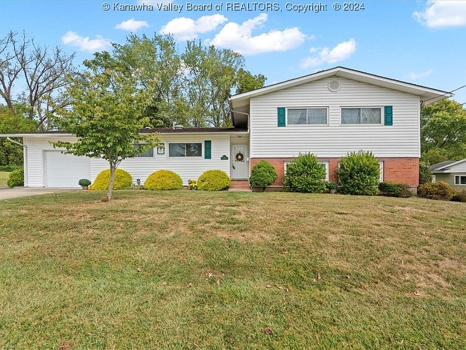 1st image of 413 Hillcrest Dr