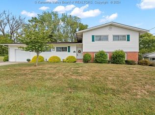 413 Hillcrest Dr, Ravenswood, WV 26164