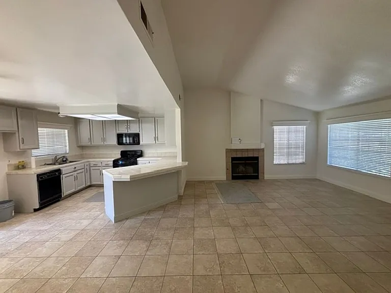 11009 Bahia Ct — Photo 6