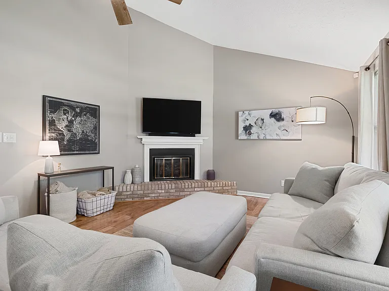 2815 Dandor Rd — Photo 7