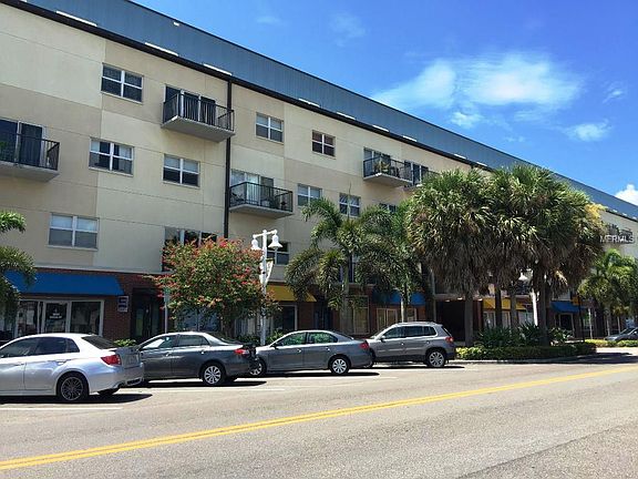 2nd image of 1010 Central Ave APT 424