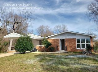 2605 Alton Pl, Raleigh, NC 27610