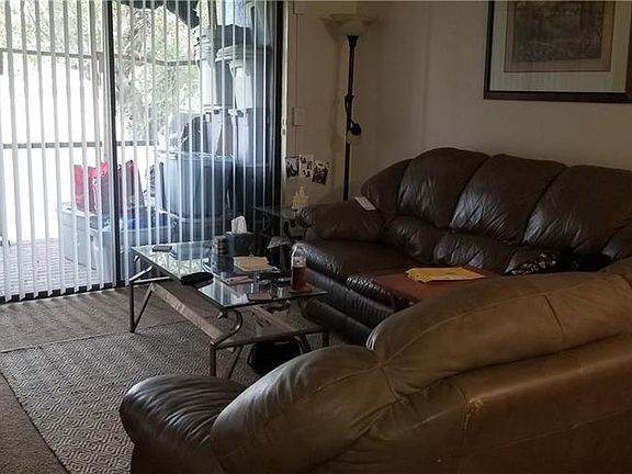 5th image of 423 Cape Coral Pkwy W APT 105