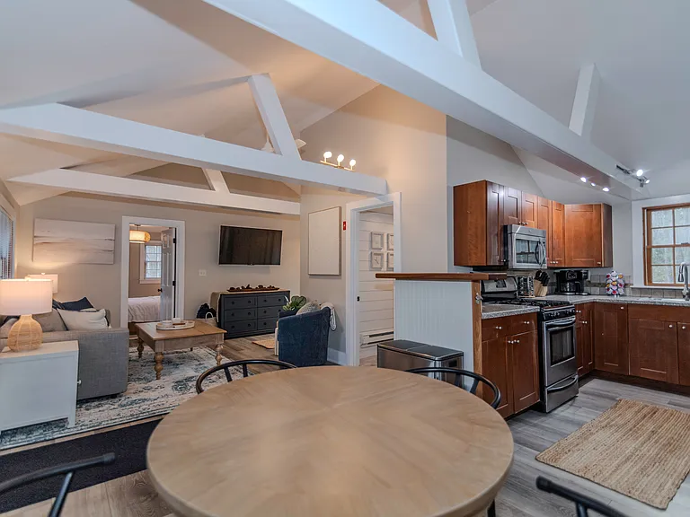 110 Clark Rd — Photo 18