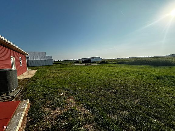 4th image of 12835 S County Road 300 W