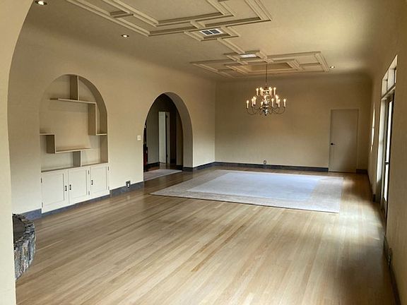 4th image of 680 Cortes St #C