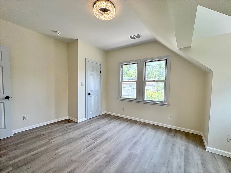 245 Frederick Ave #243 — Photo 20