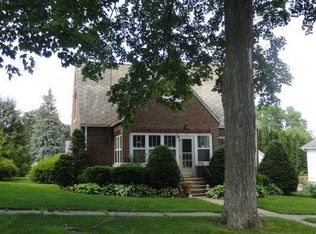 316 W Grand St, Monticello, IA 52310