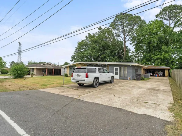 405 Vatican Dr, Donaldsonville, LA 70346