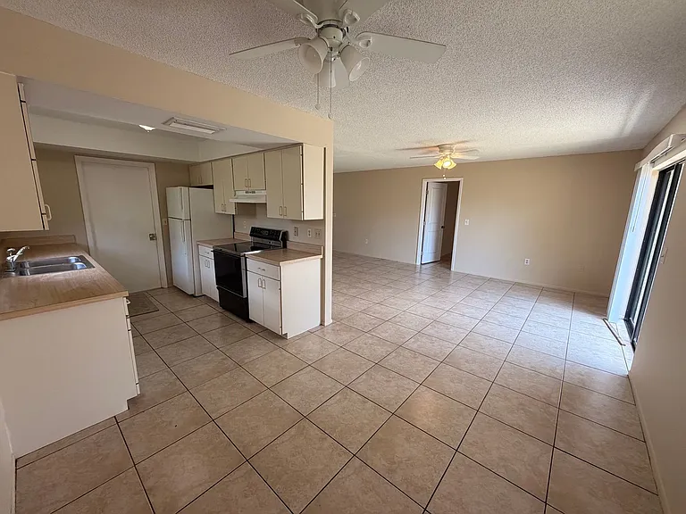 7141 Rangi Dr — Photo 3